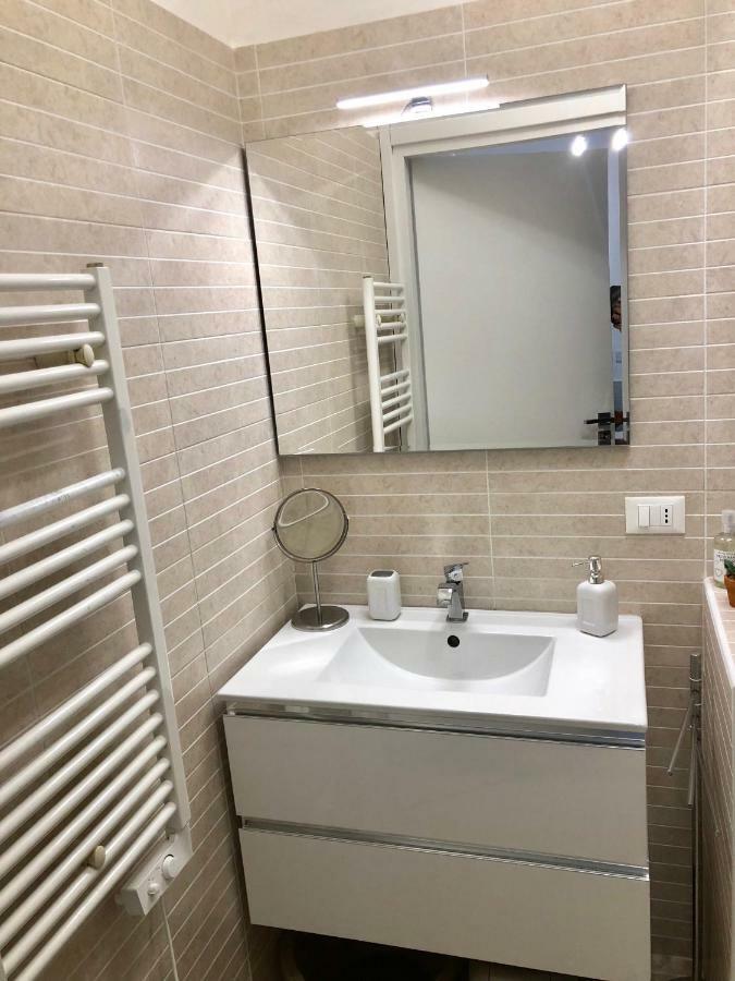 Apartmán 36 Via Santa Chiara Turín Exteriér fotografie