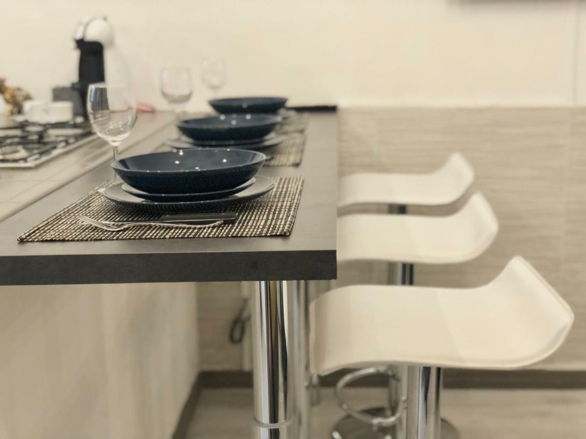 Apartmán 36 Via Santa Chiara Turín Exteriér fotografie